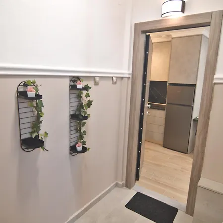 Adriana Luxury شقة كاستوريا