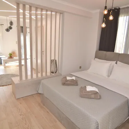 Adriana Luxury كاستوريا